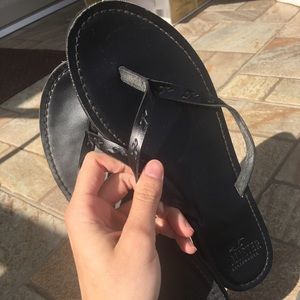 Black Hollister Flip flops